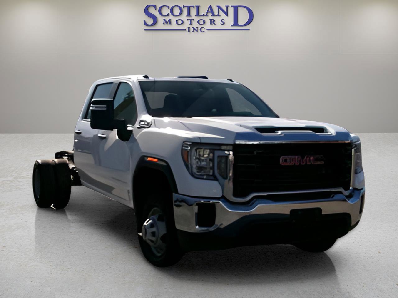 Used 2022 GMC Sierra 3500 Pro w/ Convenience Package RWD image 5
