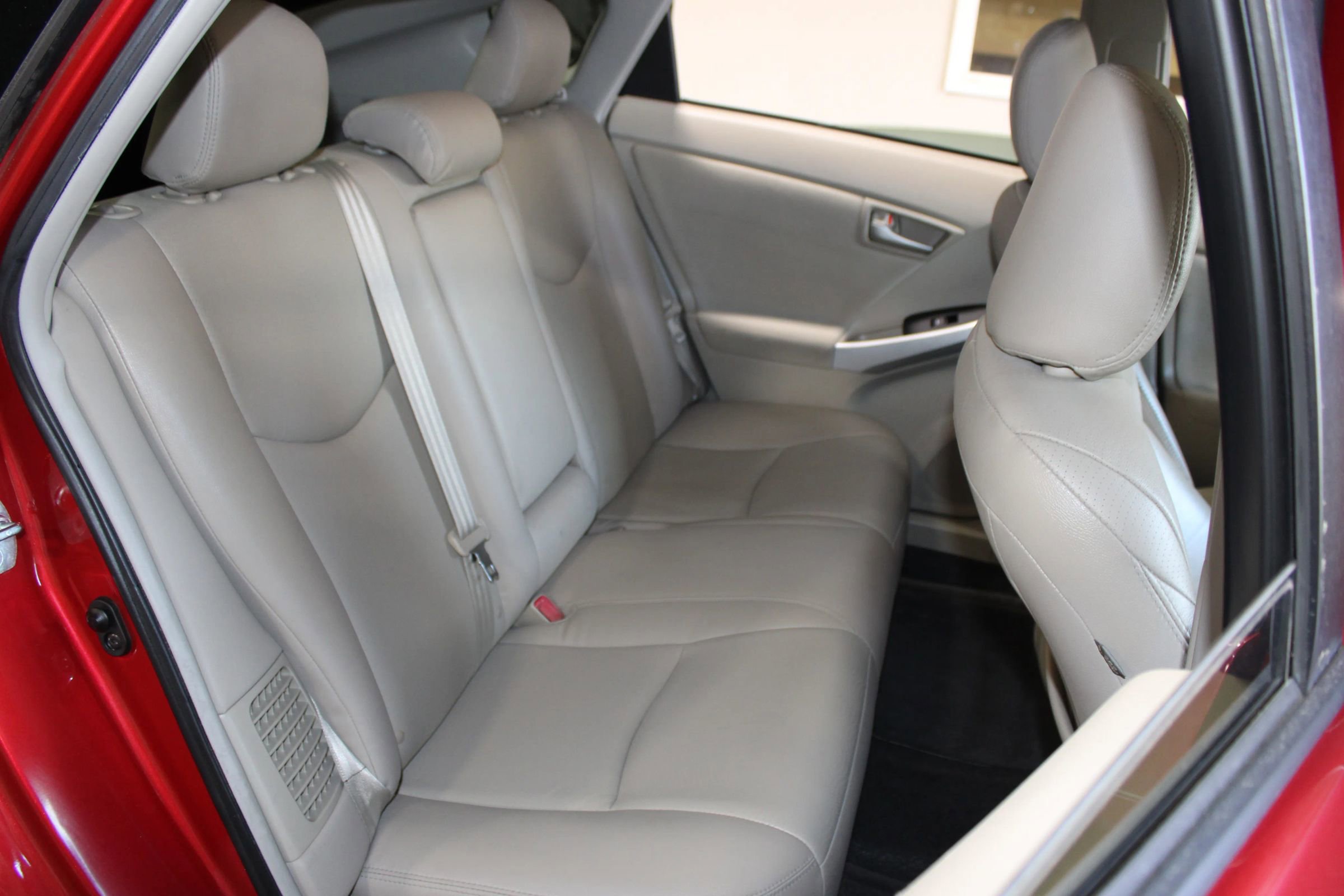 Used 2013 Toyota Prius Three image 25