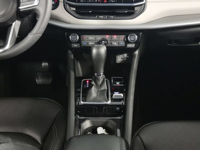 Used 2025 Jeep Compass Limited AWD/4WD image 23