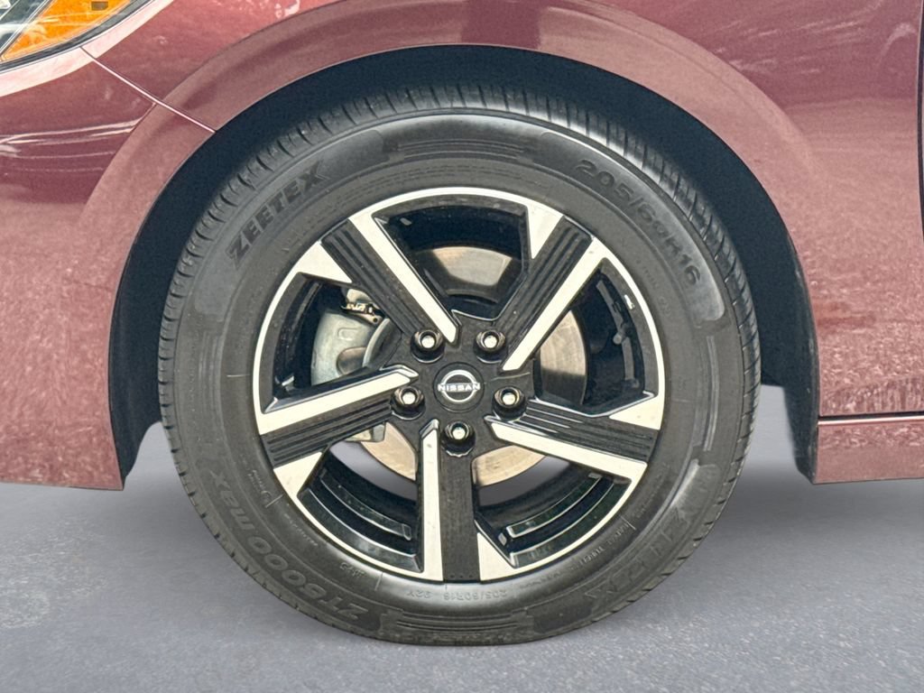 Used 2025 Nissan Sentra SV FWD image 18