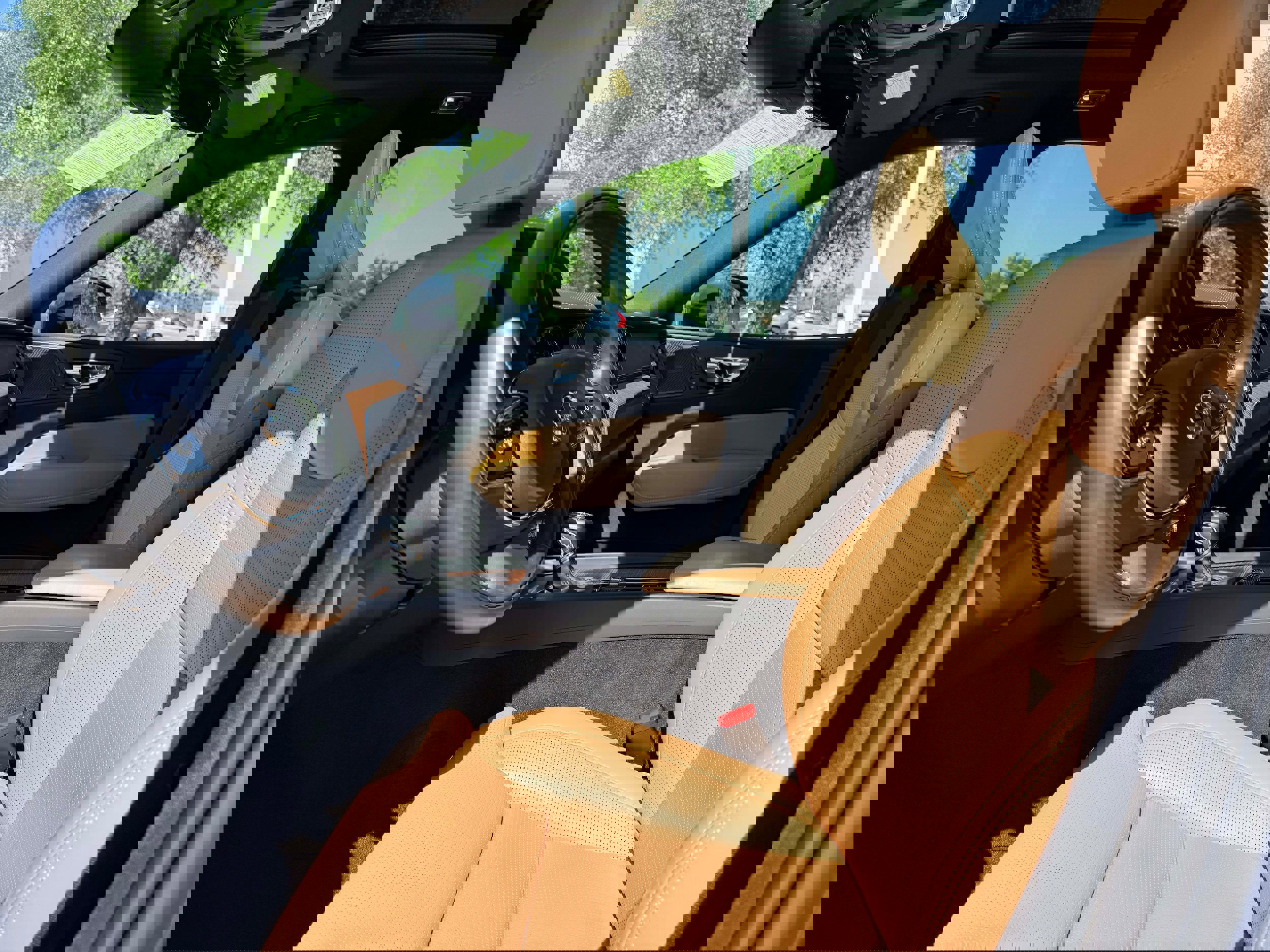 Used 2019 Volvo XC60 T5 Inscription w/ Protection Package Premier AWD/4WD image 11