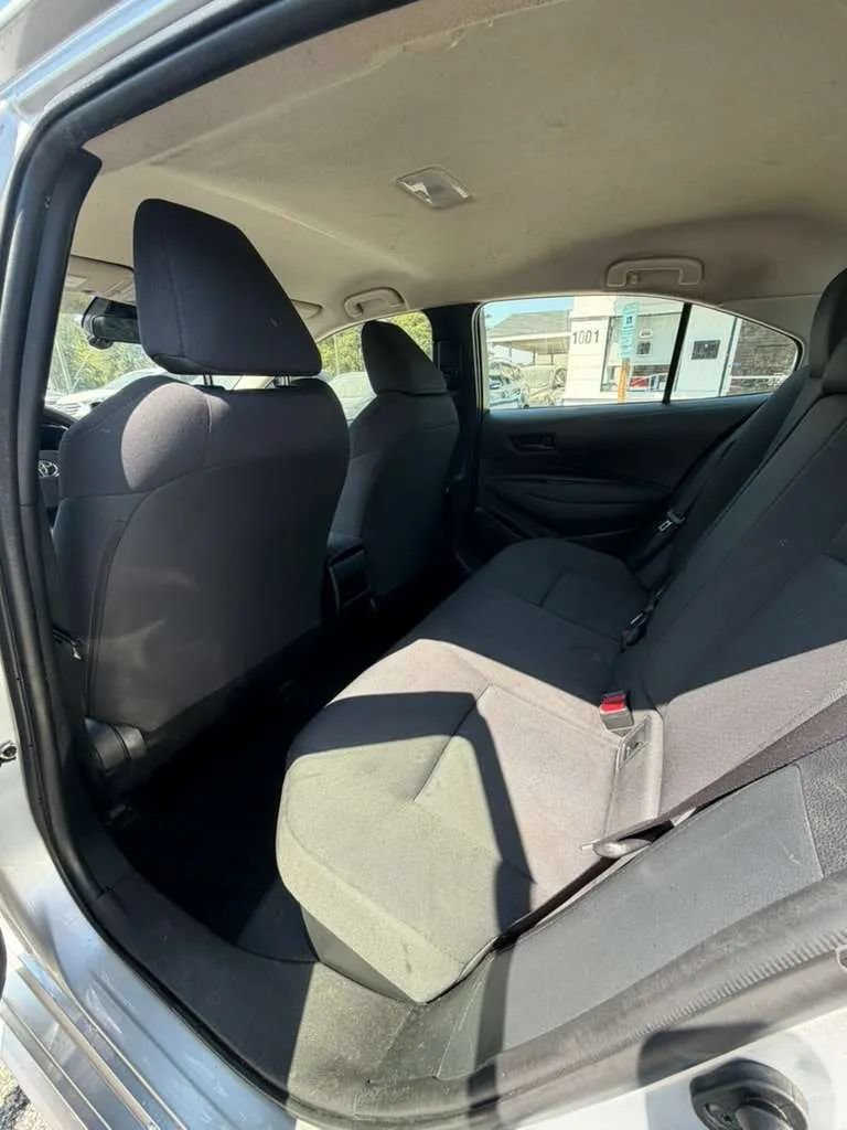 Used 2022 Toyota Corolla LE FWD image 16