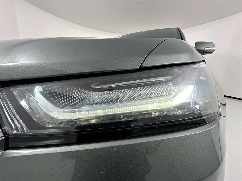 Used 2023 Chevrolet Traverse LT image 9