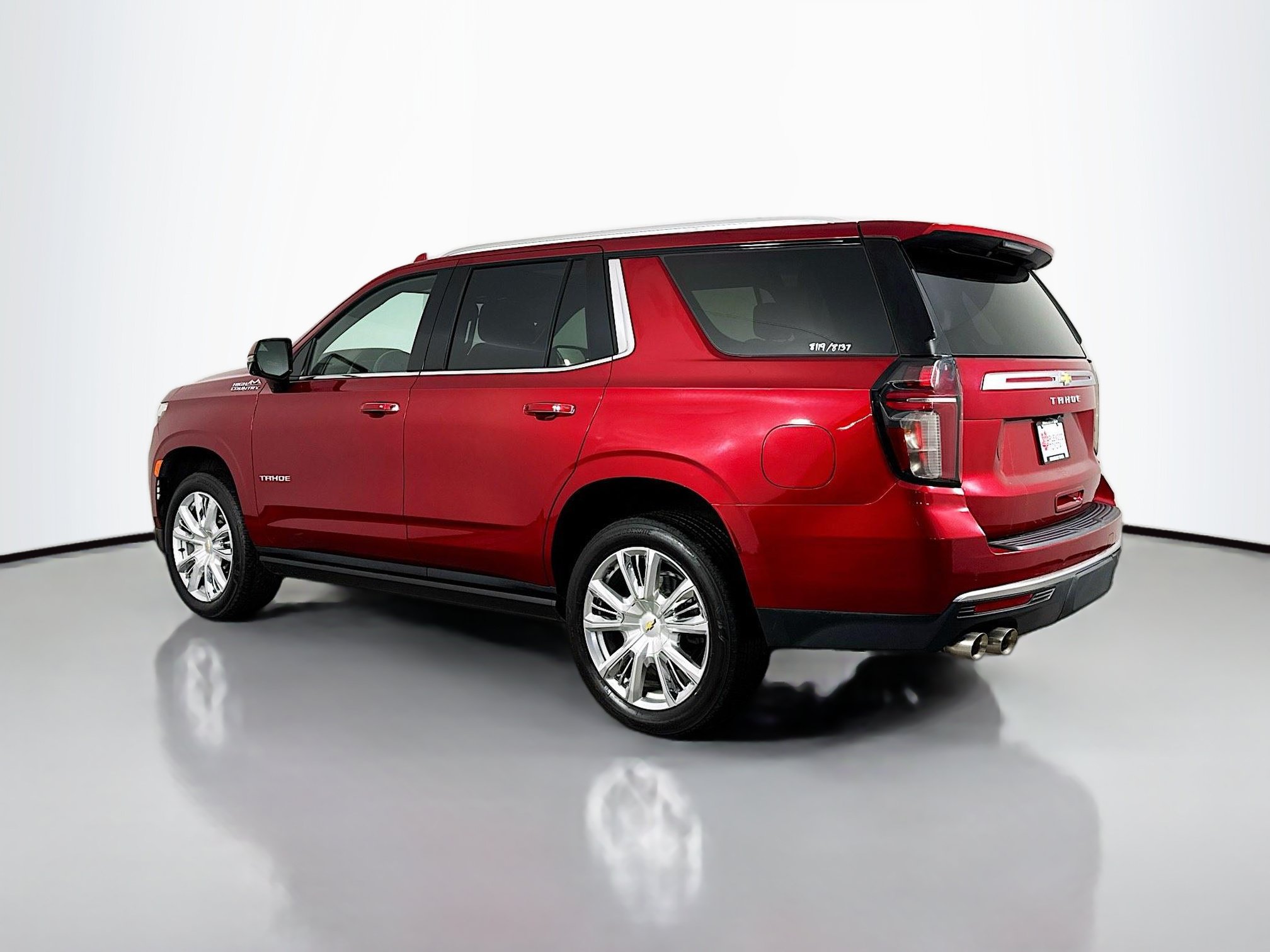 Used 2024 Chevrolet Tahoe High Country AWD/4WD image 5