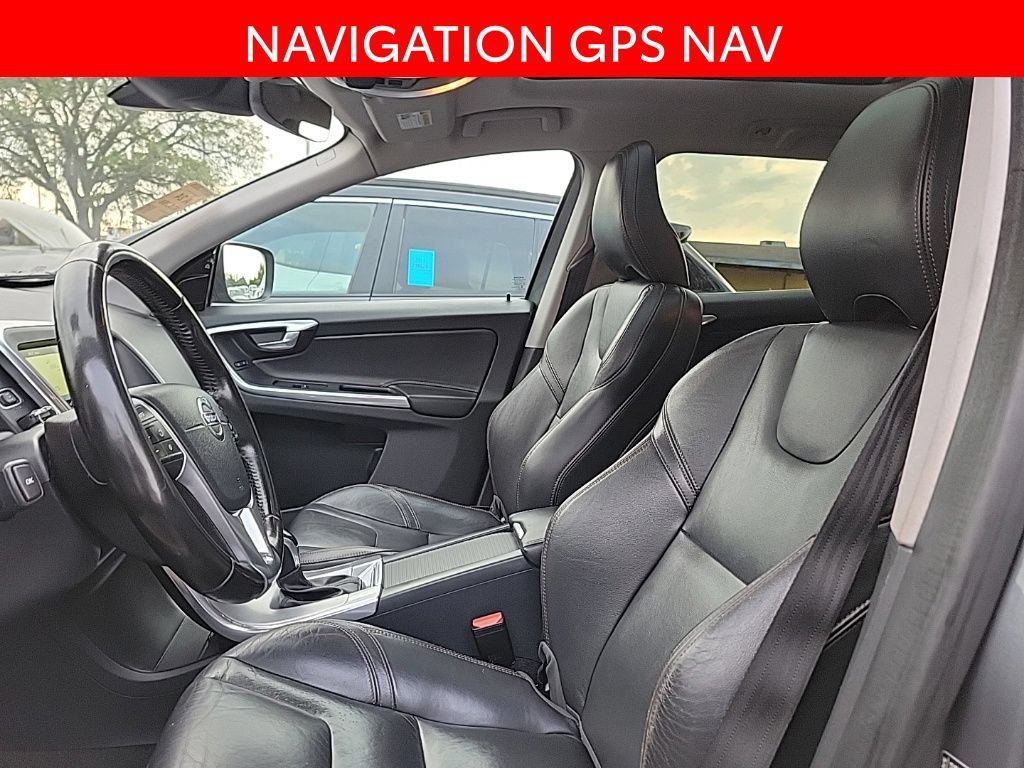 Used 2017 Volvo XC60 T6 Dynamic w/ Climate Package AWD/4WD image 6