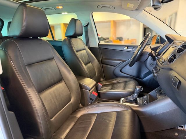 Used 2017 Volkswagen Tiguan Sport AWD/4WD image 23