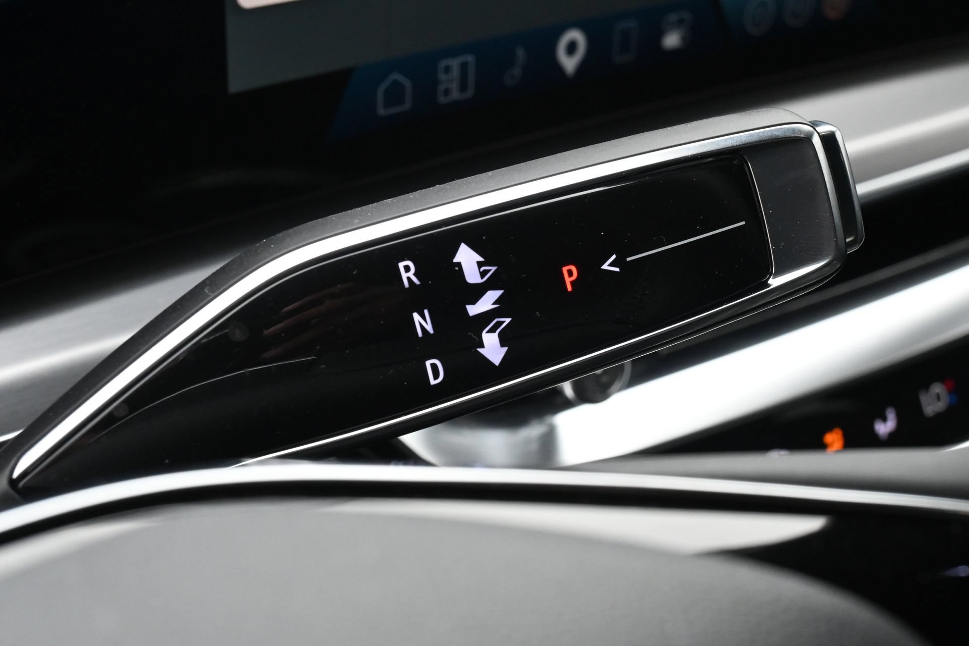 Used 2025 Cadillac Lyriq Luxury RWD image 15