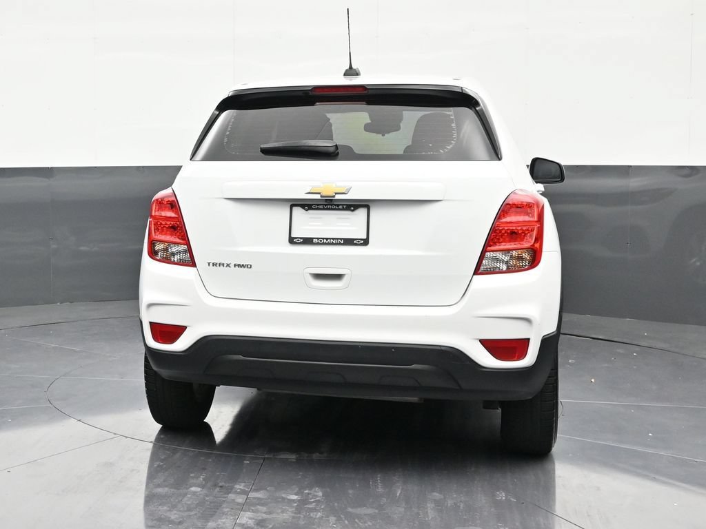 Used 2021 Chevrolet Trax LS AWD/4WD image 4