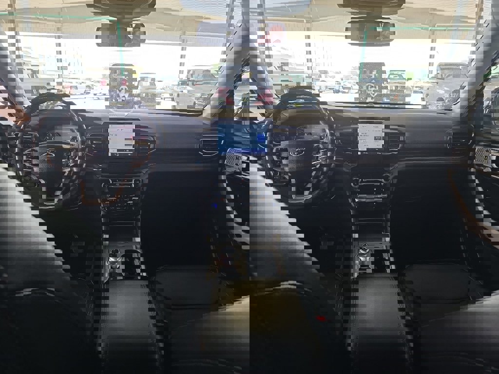 Used 2021 Ford Explorer Limited w/ Equipment Group 301A image 18