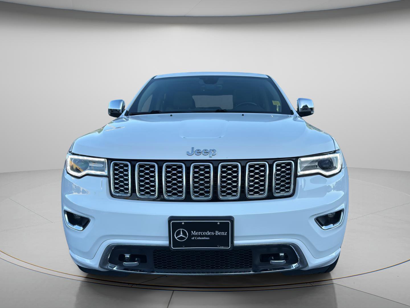 Used 2017 Jeep Grand Cherokee Overland AWD/4WD image 12