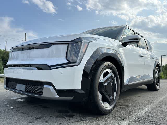 Used 2024 Kia EV9 Land AWD/4WD image 22