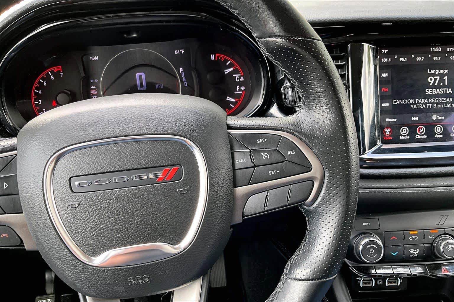 Used 2022 Dodge Durango SXT image 24