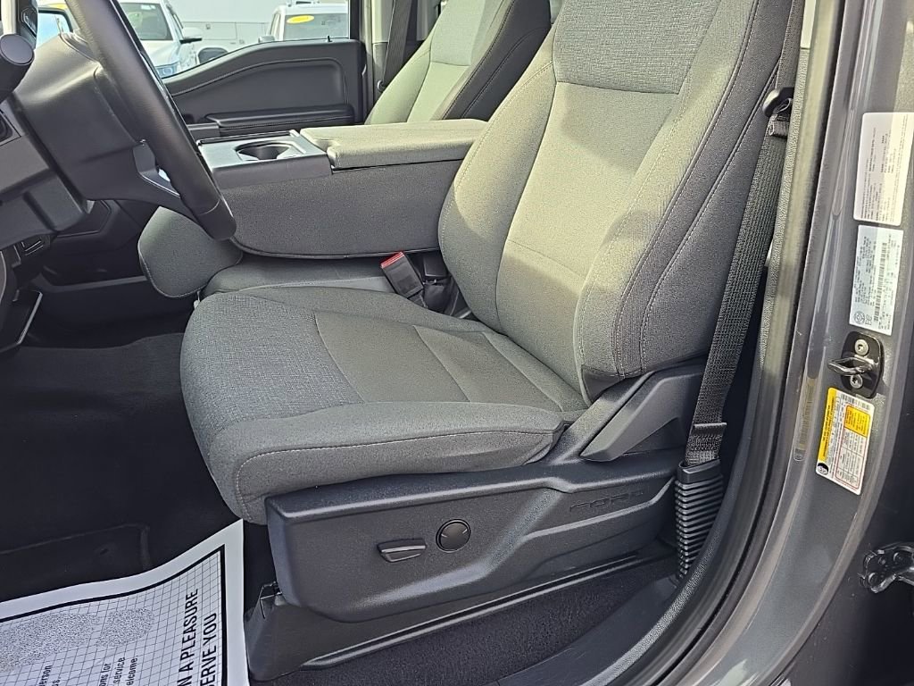 Used 2025 Ford F150 XLT w/ Equipment Group 301A Standard image 18