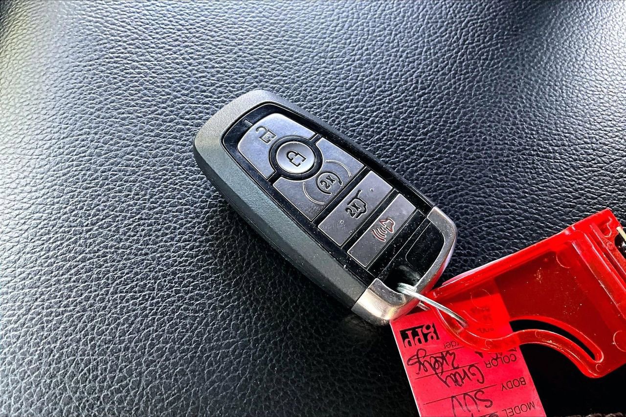 Used 2019 Ford Expedition Limited AWD/4WD image 35