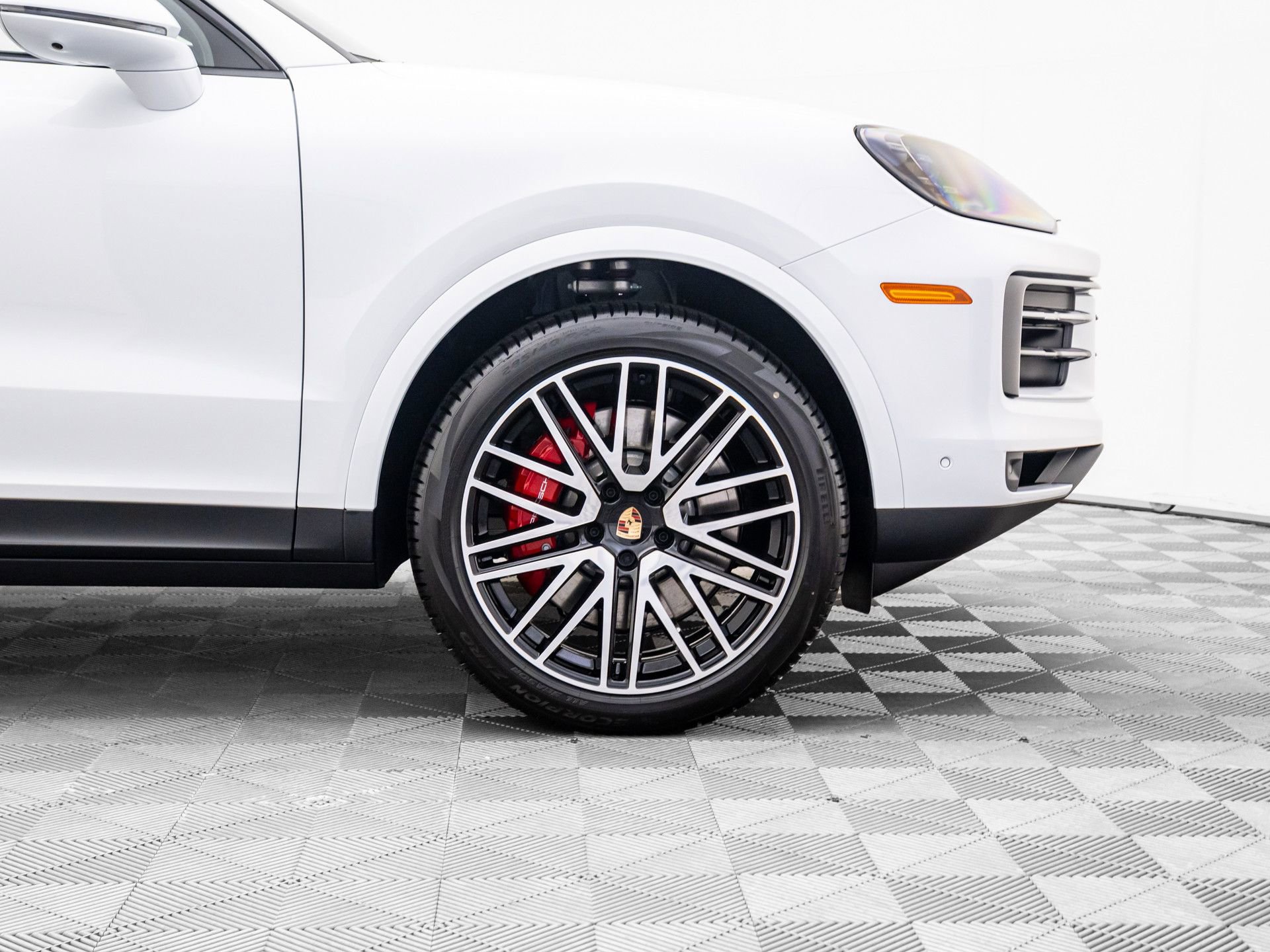 New 2025 Porsche Cayenne S image 39