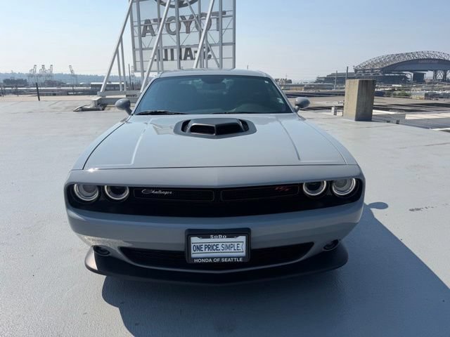 Used 2022 Dodge Challenger R/T w/ Shaker Package RWD image 8