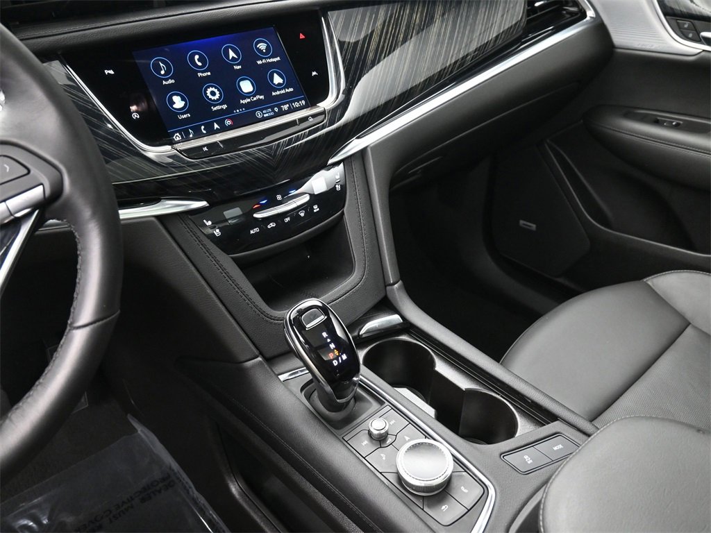 Used 2024 Cadillac XT6 Premium Luxury image 8