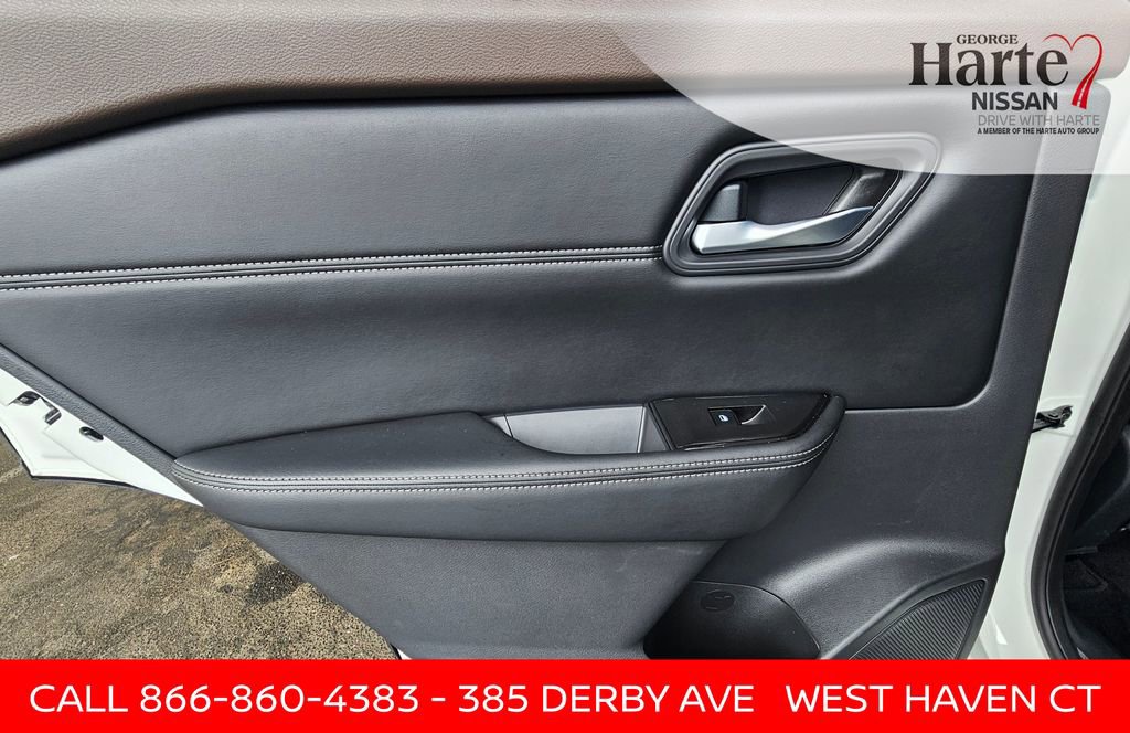 Certified 2022 Nissan Rogue SV w/ SV Premium Package image 40