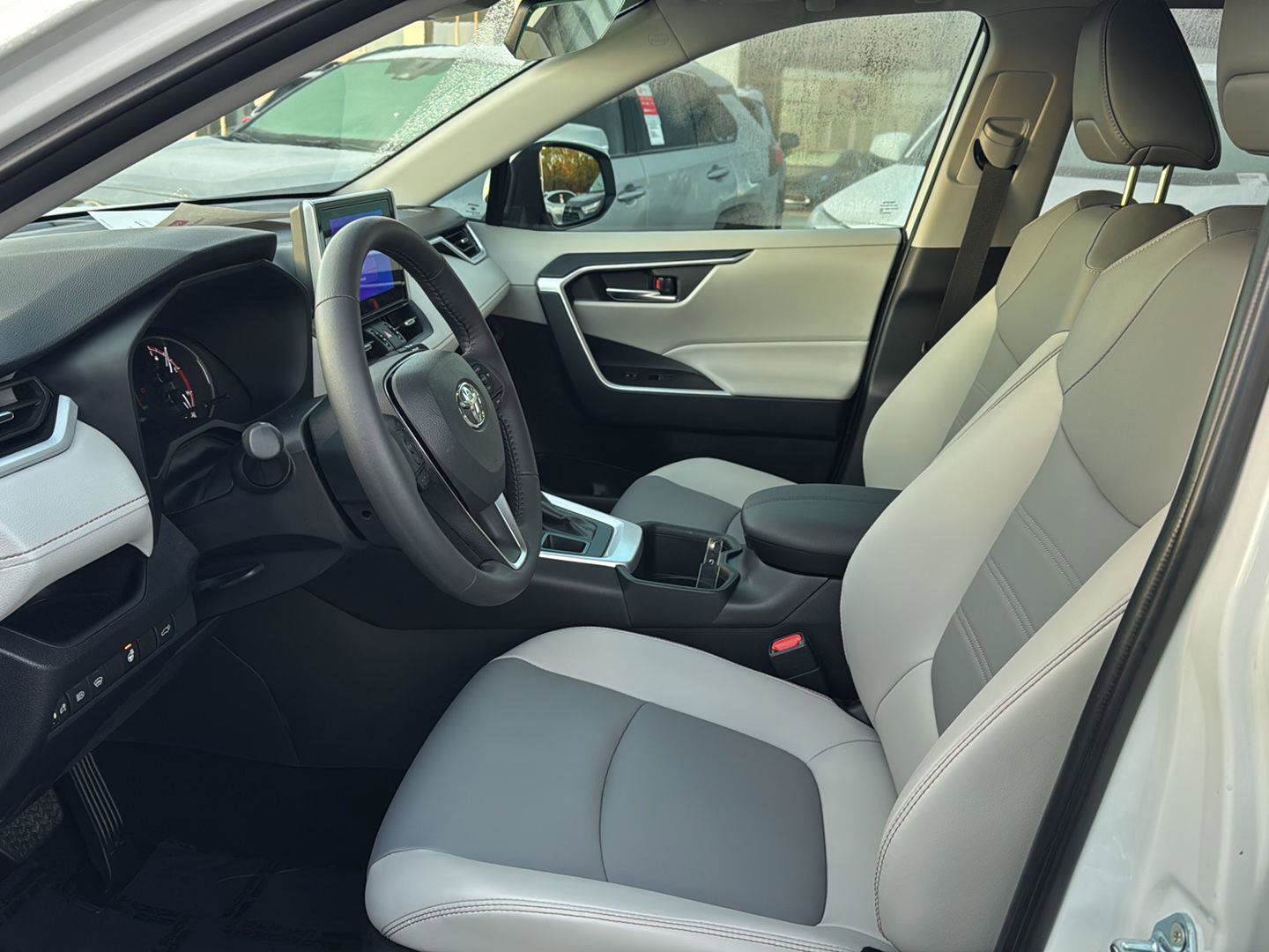 Certified 2025 Toyota RAV4 XLE Premium image 8