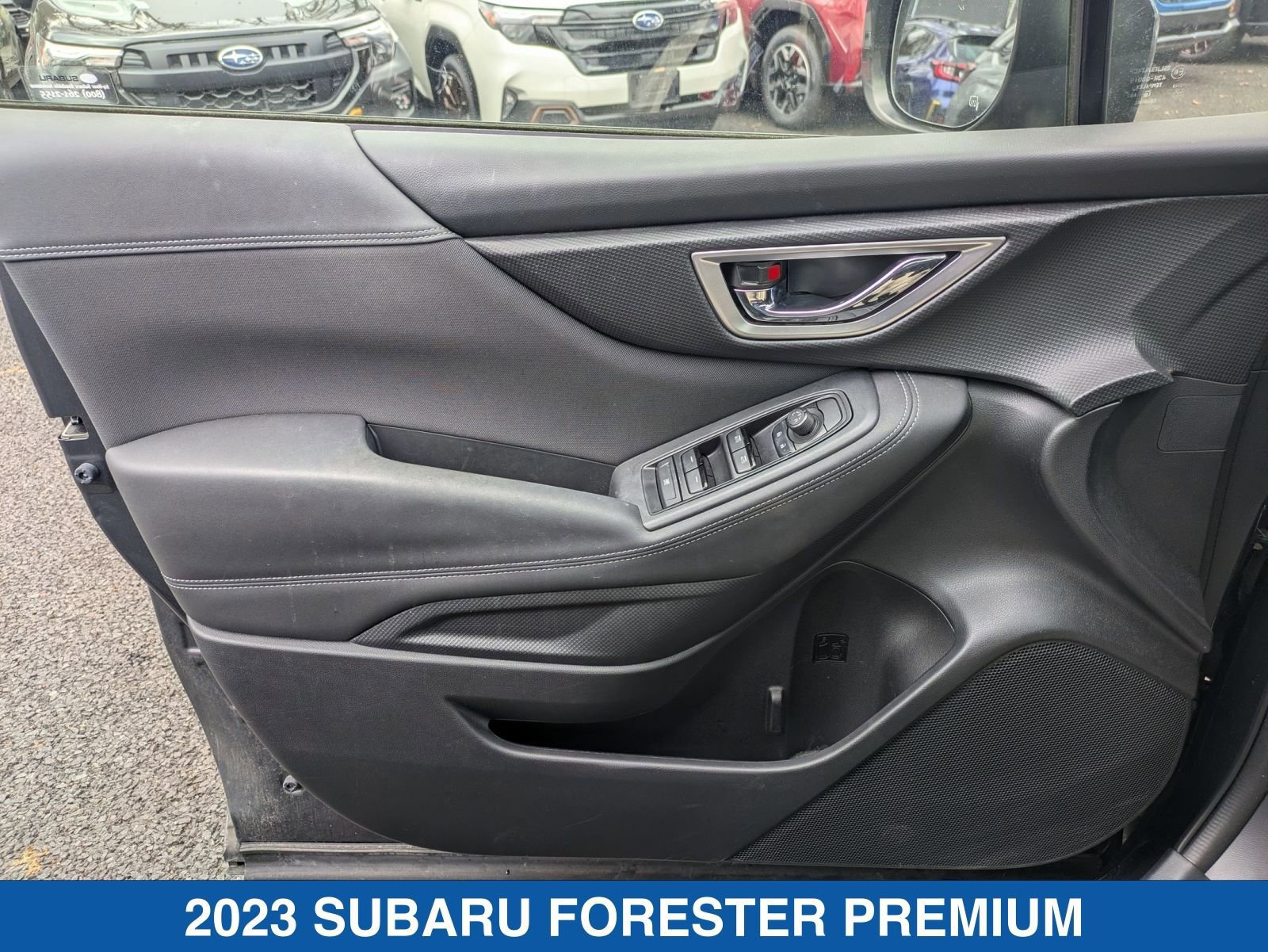 Used 2023 Subaru Forester Premium image 12