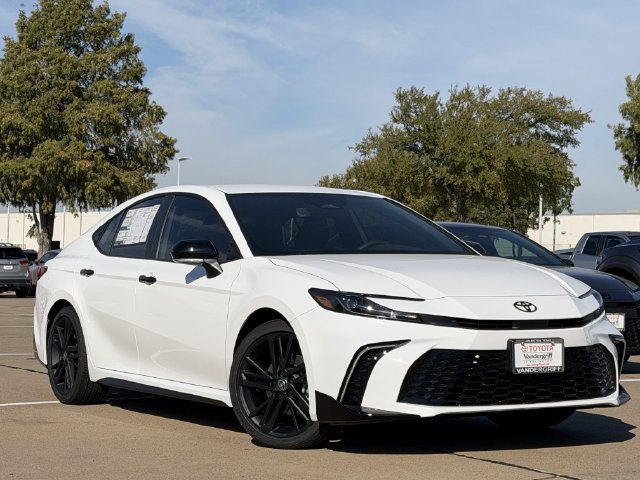 New 2026 Toyota Camry Hybrid w/ Convenience Package FWD image 2