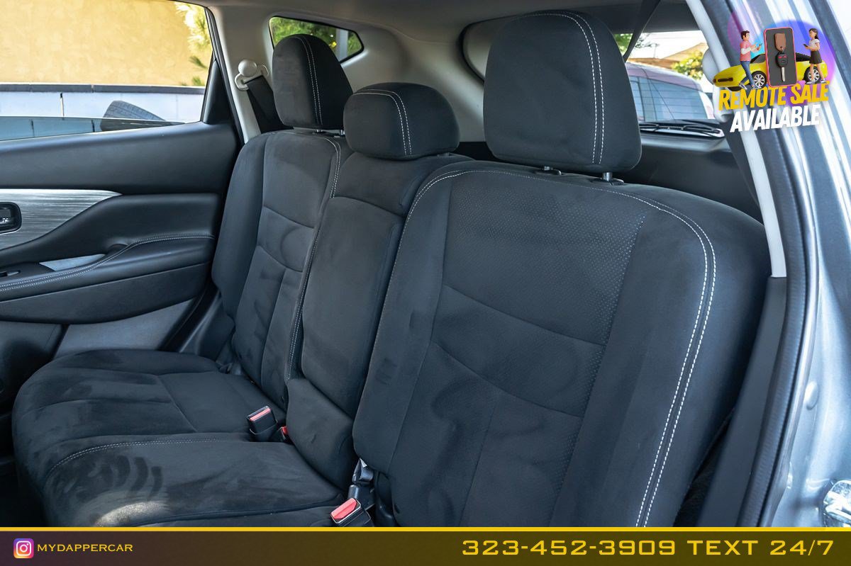 Used 2018 Nissan Murano SV AWD/4WD image 16