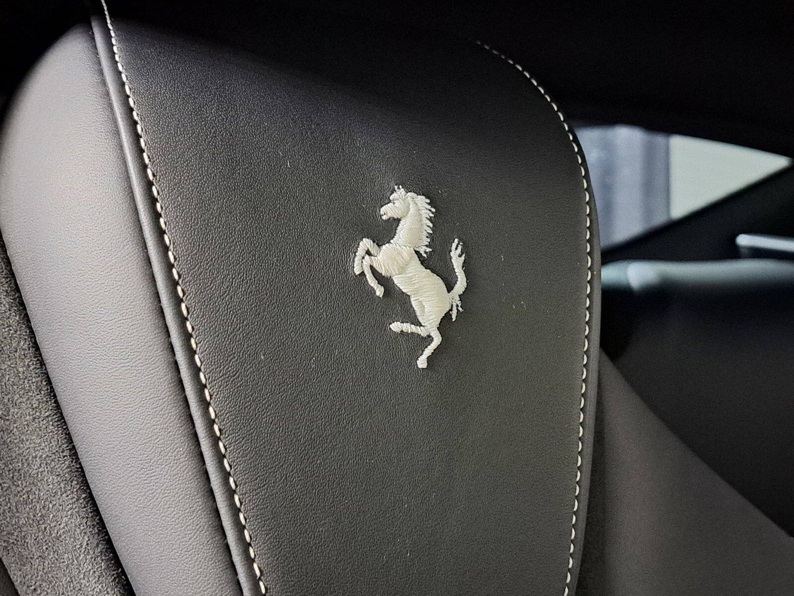 Certified 2023 Ferrari Roma image 6