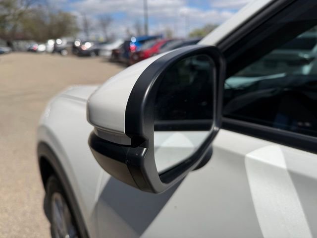 Used 2023 Honda HR-V LX image 11