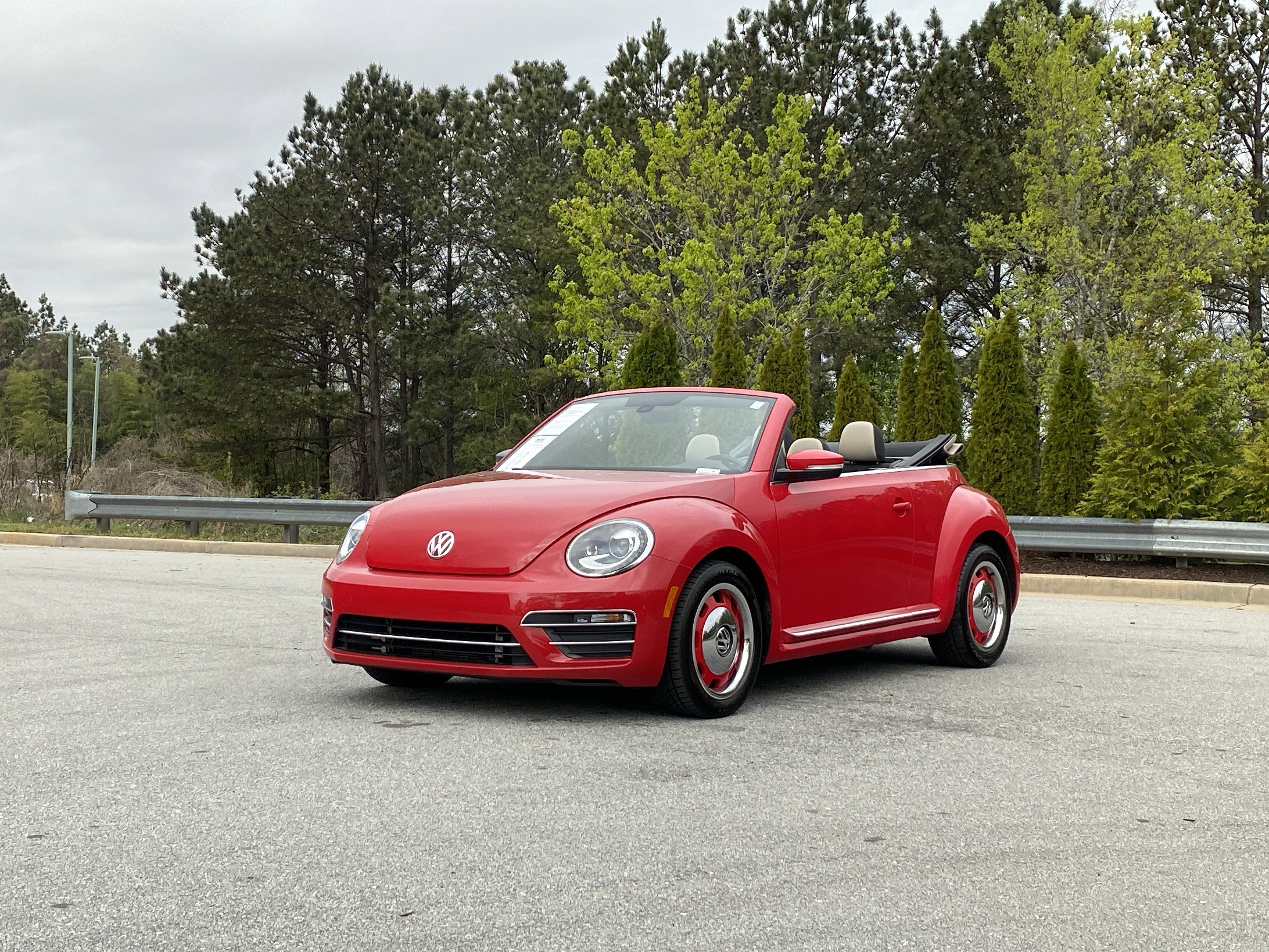 Used 2018 Volkswagen Beetle 2.0T Coast w/ Coast Lighting Package image 12