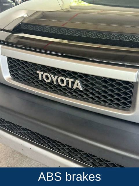 Used 2007 Toyota FJ Cruiser 4WD image 5
