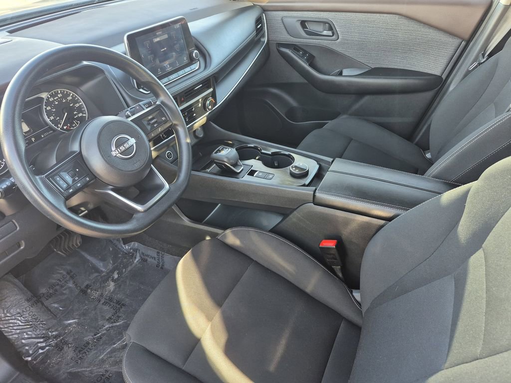 Used 2023 Nissan Rogue S image 11