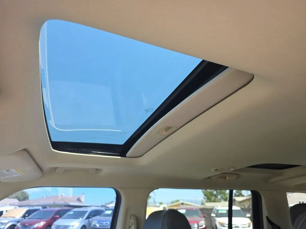 Used 2017 Ford Flex SEL w/ Equipment Group 202A FWD image 29