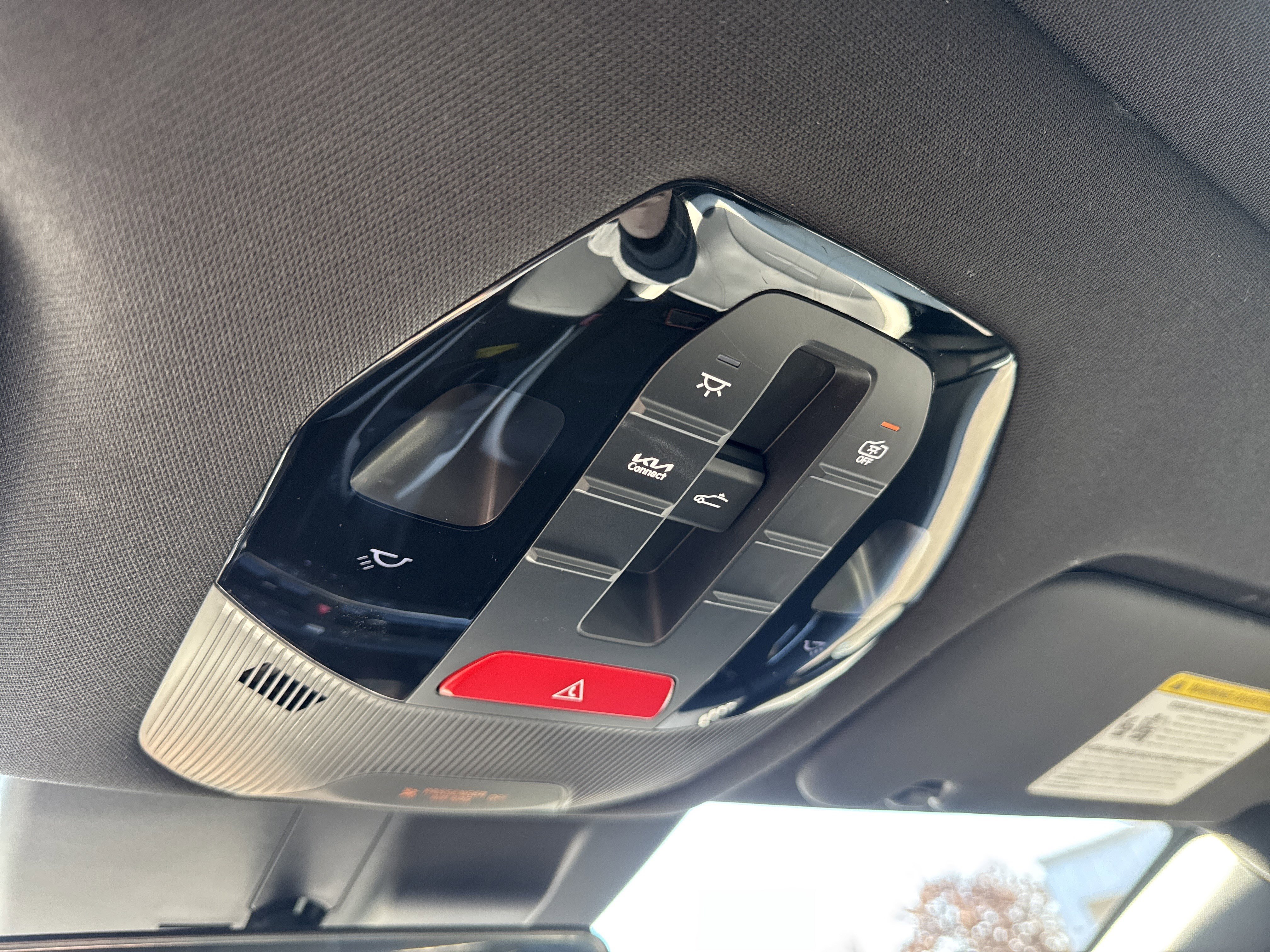 Certified 2025 Kia K4 GT-Line w/ GT-Line Premium Package image 31