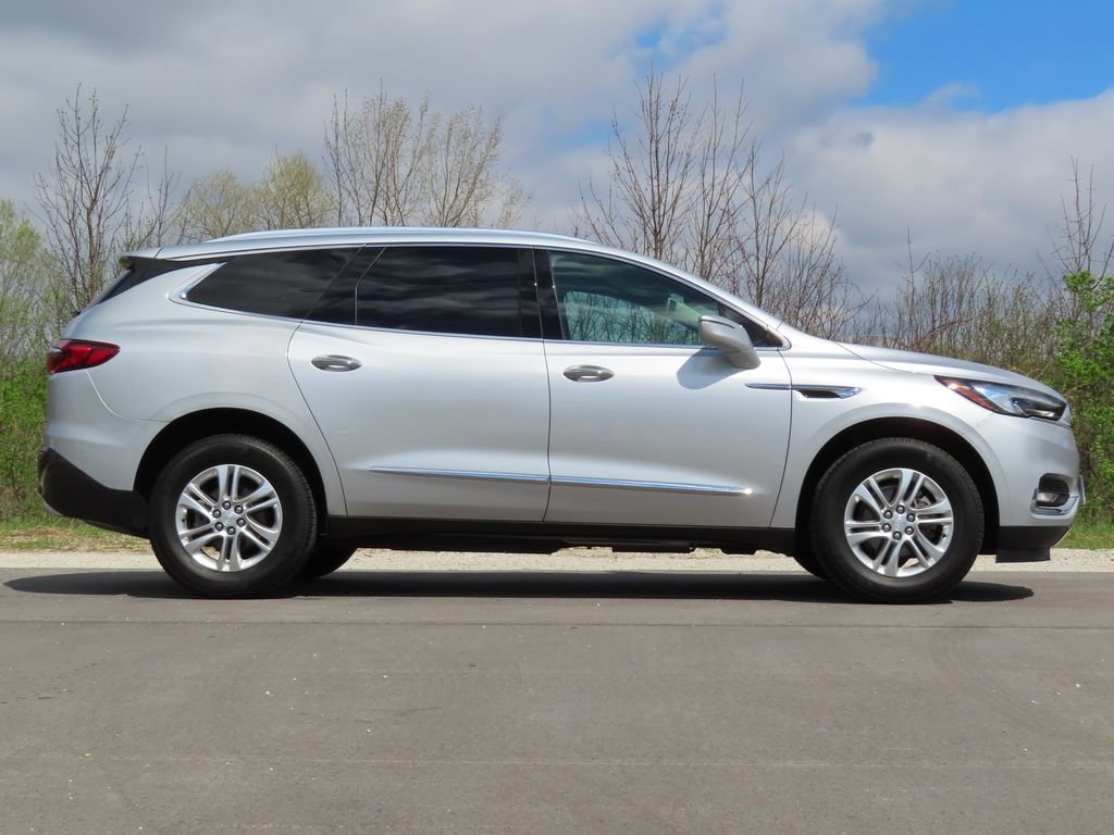 Certified 2020 Buick Enclave Essence w/ Sound and Sites Package AWD/4WD image 2