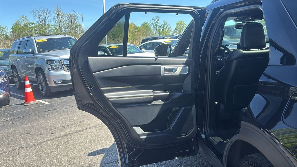 Used 2020 Ford Explorer ST w/ Premium Technology Package AWD/4WD image 28