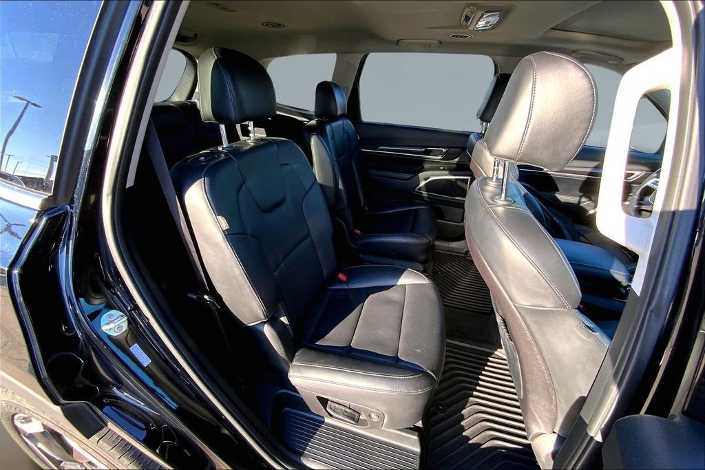 Used 2024 Kia Telluride S w/ S Sunroof Package image 27