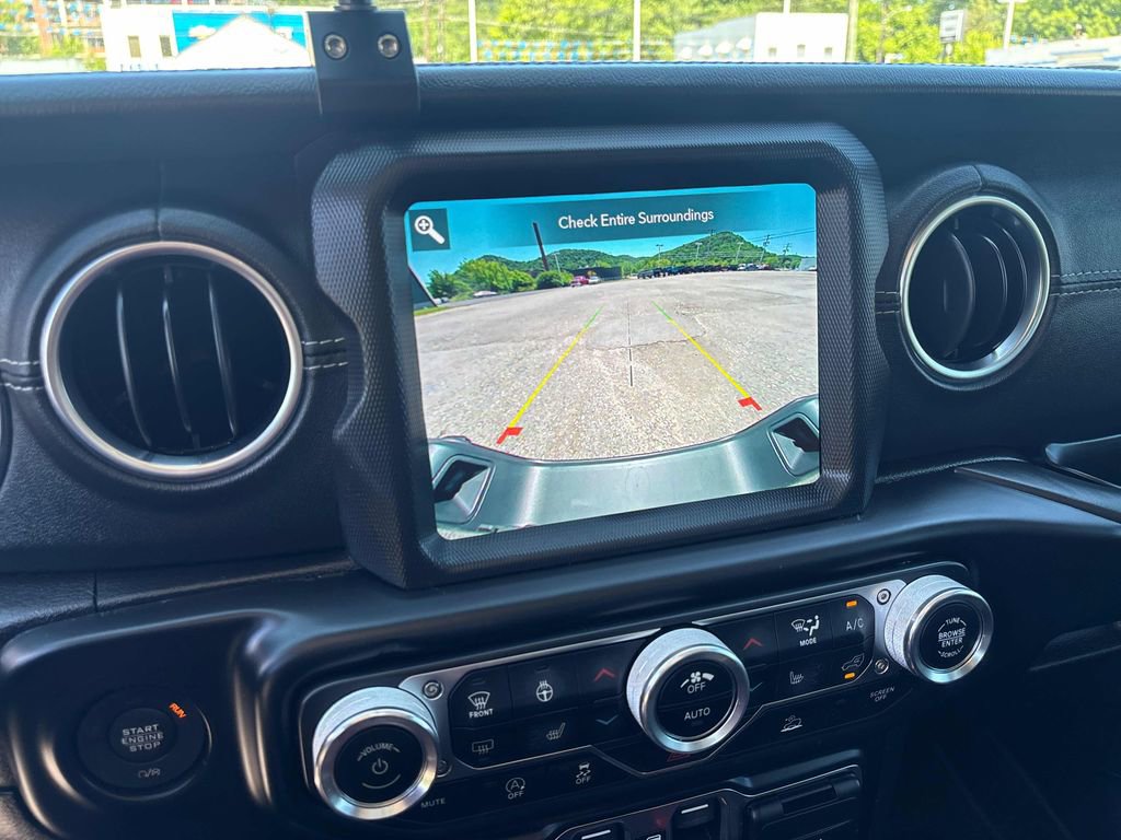 Used 2020 Jeep Gladiator Overland AWD/4WD image 17