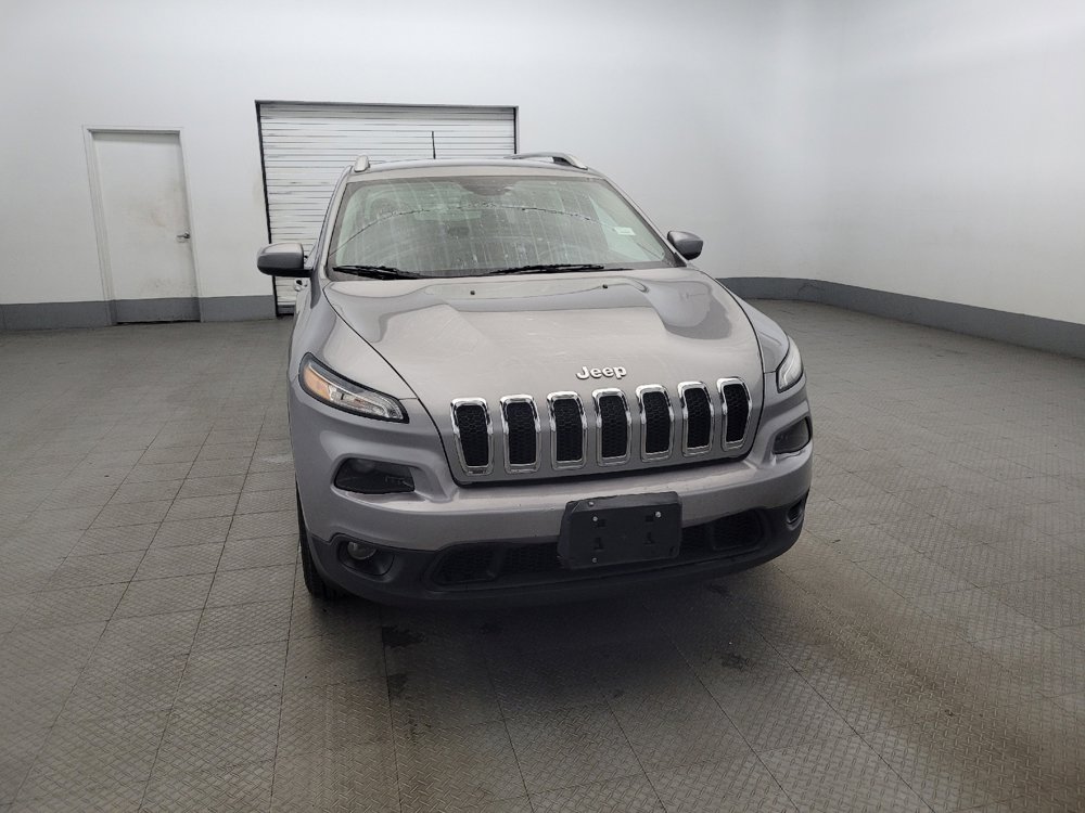 Used 2017 Jeep Cherokee Latitude w/ True North Edition AWD/4WD image 14