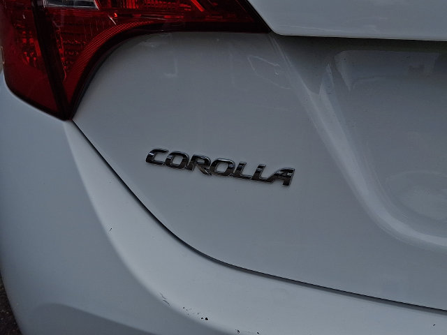 Used 2018 Toyota Corolla SE FWD image 29