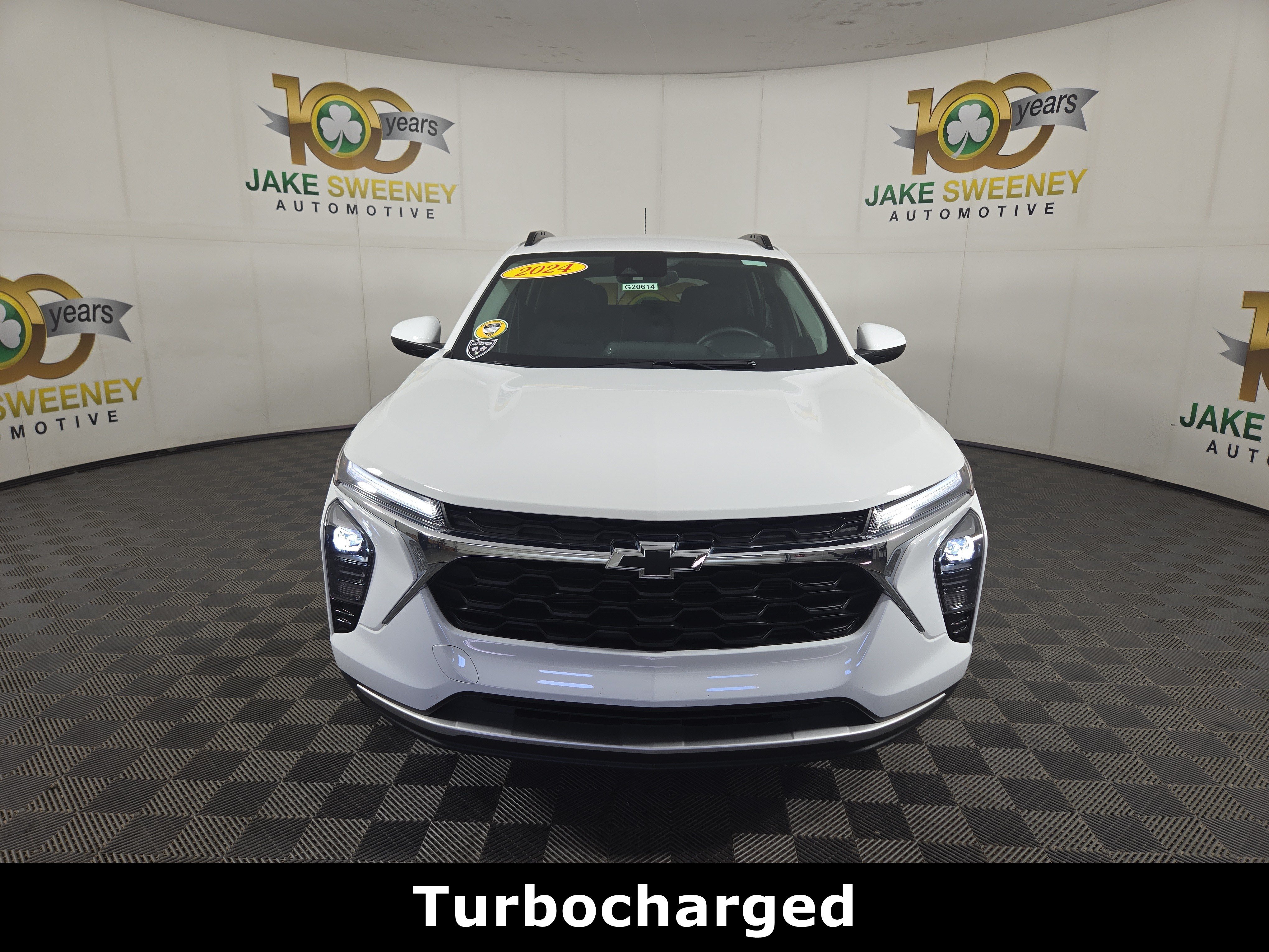 Certified 2024 Chevrolet Trax LT w/ Driver Confidence Package FWD image 2