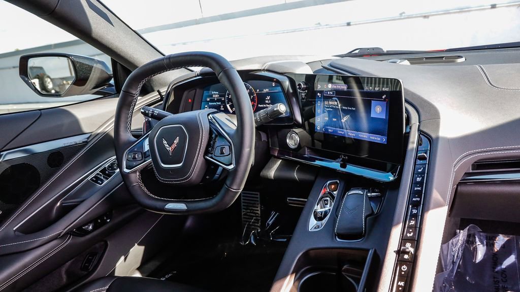 Used 2025 Chevrolet Corvette Z06 w/ Stealth Interior Trim Package RWD image 15