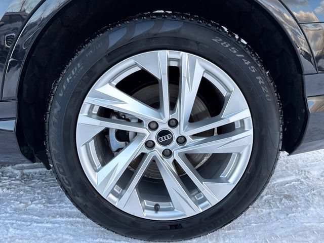 Used 2021 Audi Q7 3.0T Prestige AWD/4WD image 28