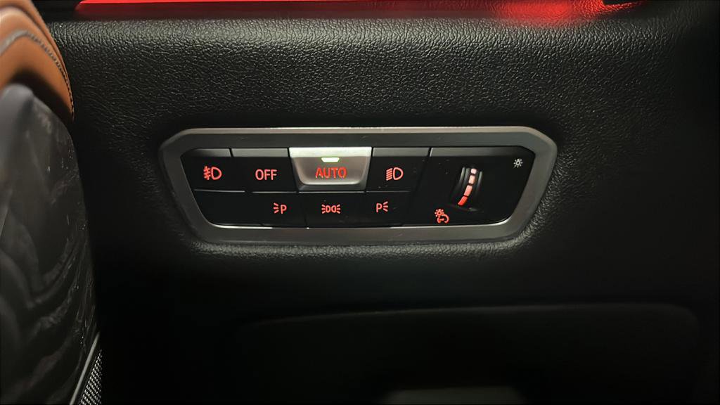 Used 2022 BMW X7 xDrive40i w/ Premium Package image 19