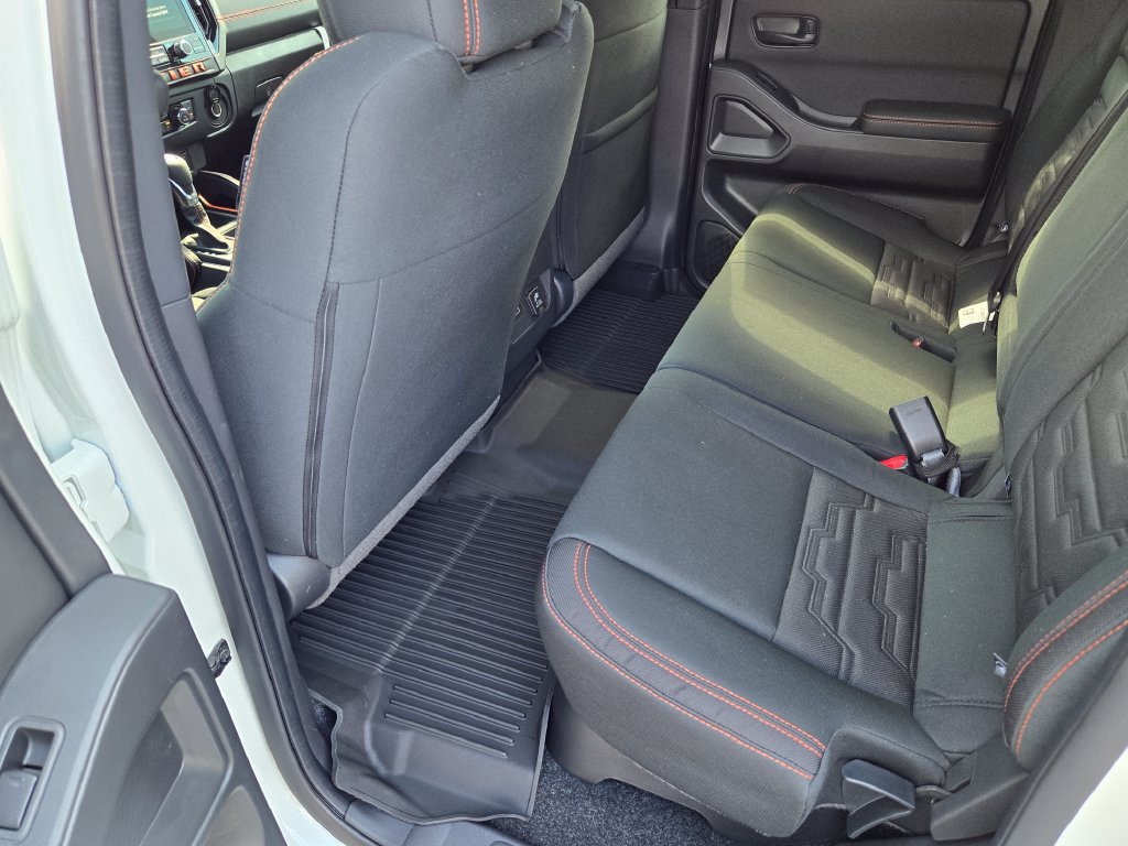 New 2027 Nissan Frontier PRO-4X w/ Pro Convenience Package AWD/4WD image 10