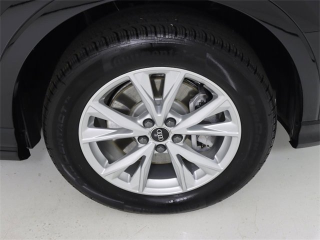 Certified 2025 Audi Q3 2.0T Premium image 9