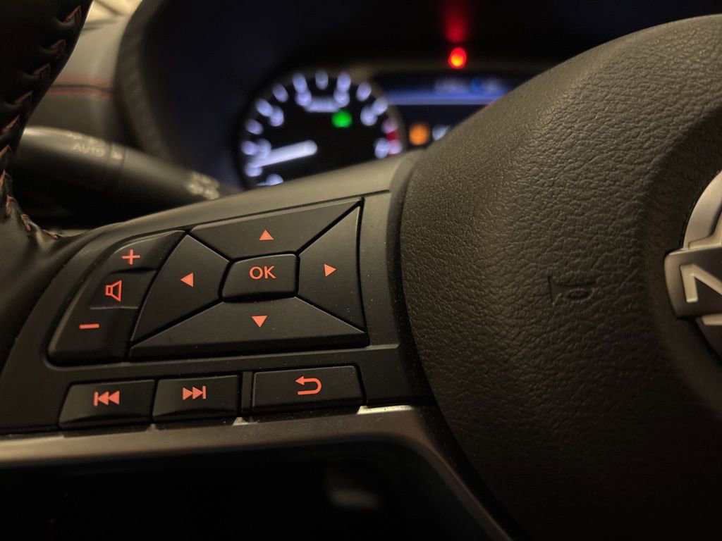 Used 2025 Nissan Sentra SR image 16