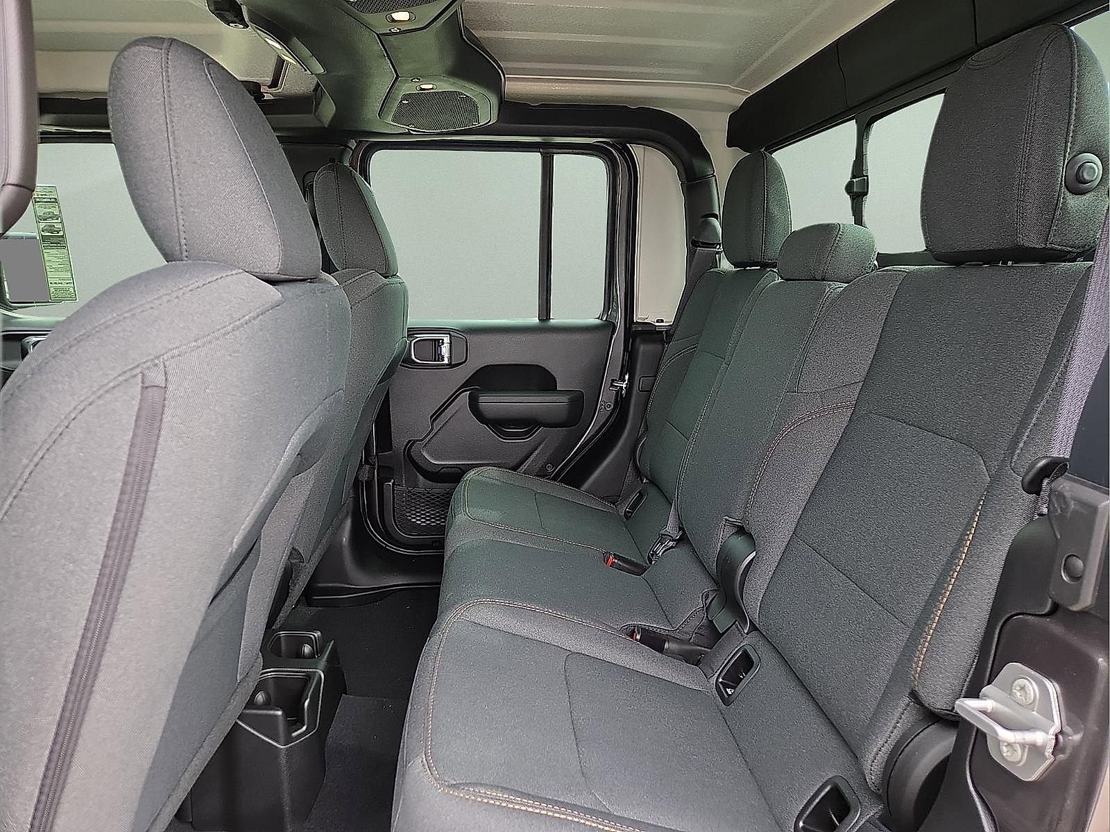 New 2025 Jeep Gladiator Sport image 10