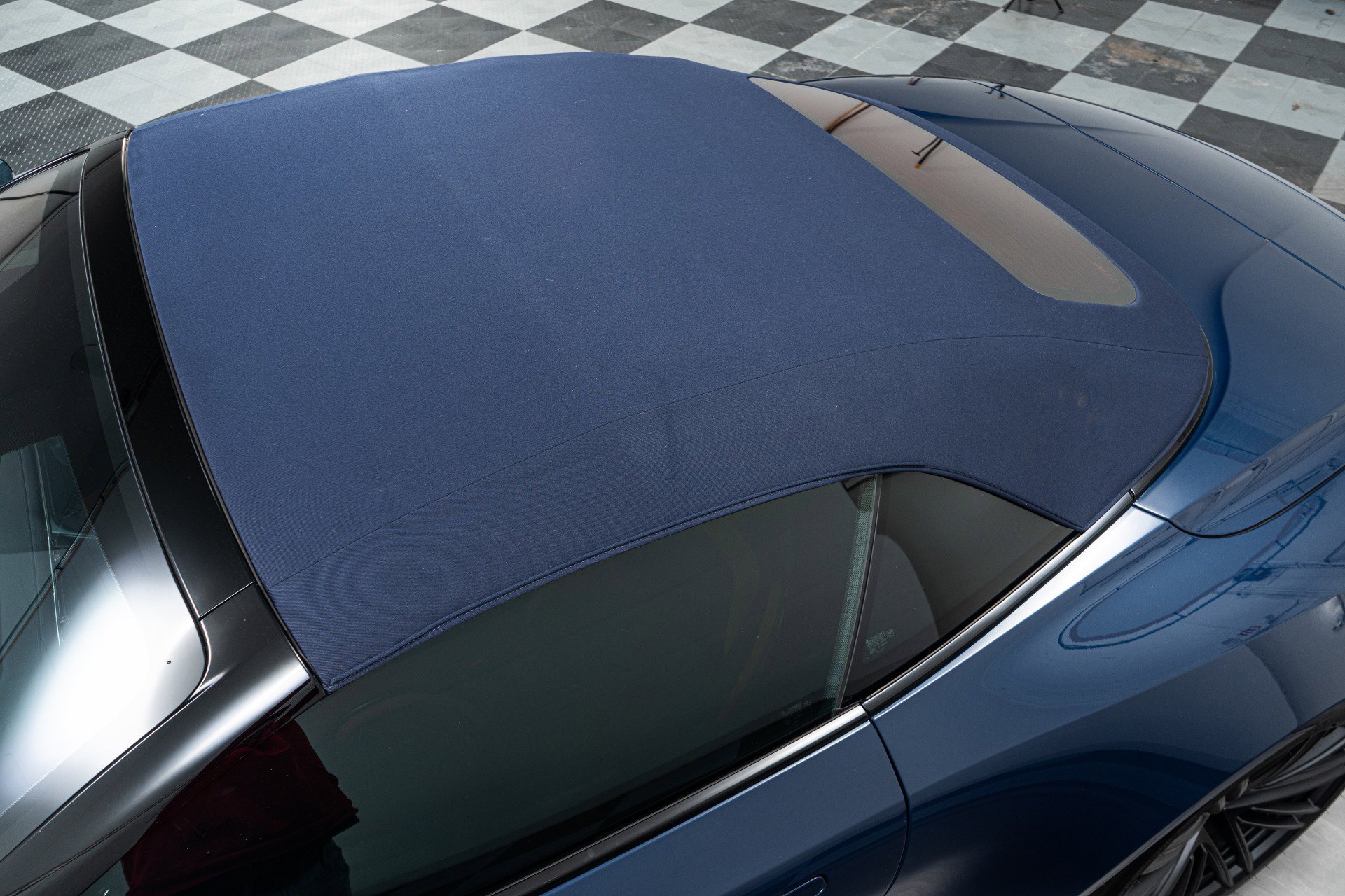 Used 2024 Aston Martin DB12 Volante -Carbon Fiber Bucket S image 41