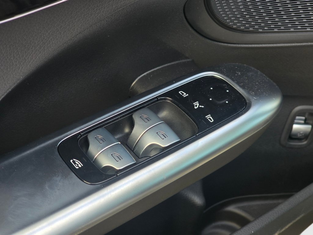 New 2026 Mercedes-Benz C 300 4MATIC Sedan image 33