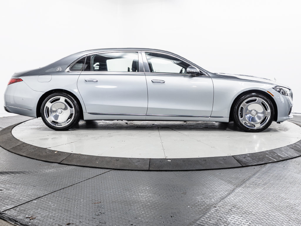 Used 2024 Mercedes-Benz Maybach S 580 4MATIC image 38